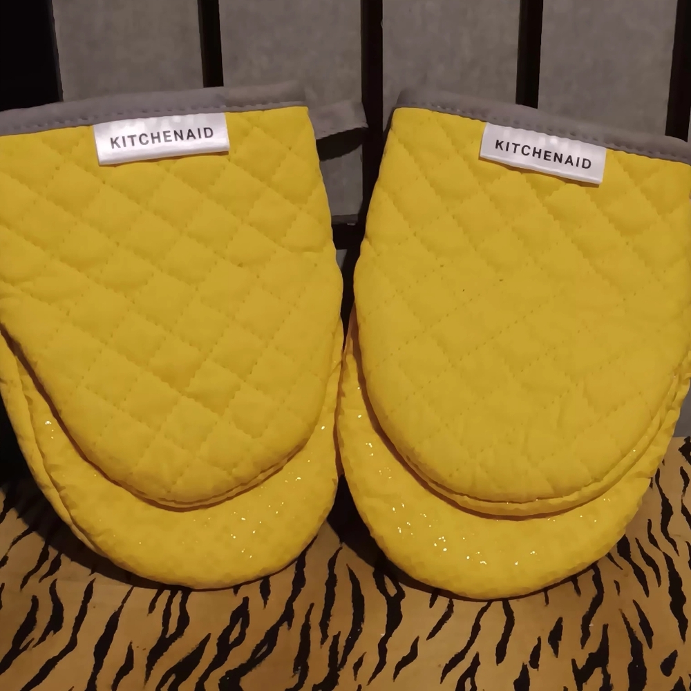KitchenAid Yellow Oven Mitts